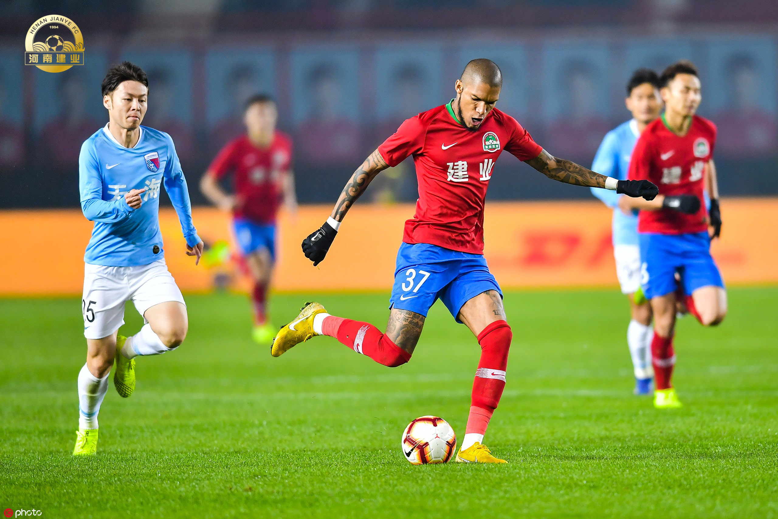 河南建业客场不敌江苏苏宁，战绩动摇的简单介绍